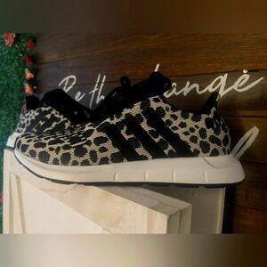 Womens adidas swift run sneakers